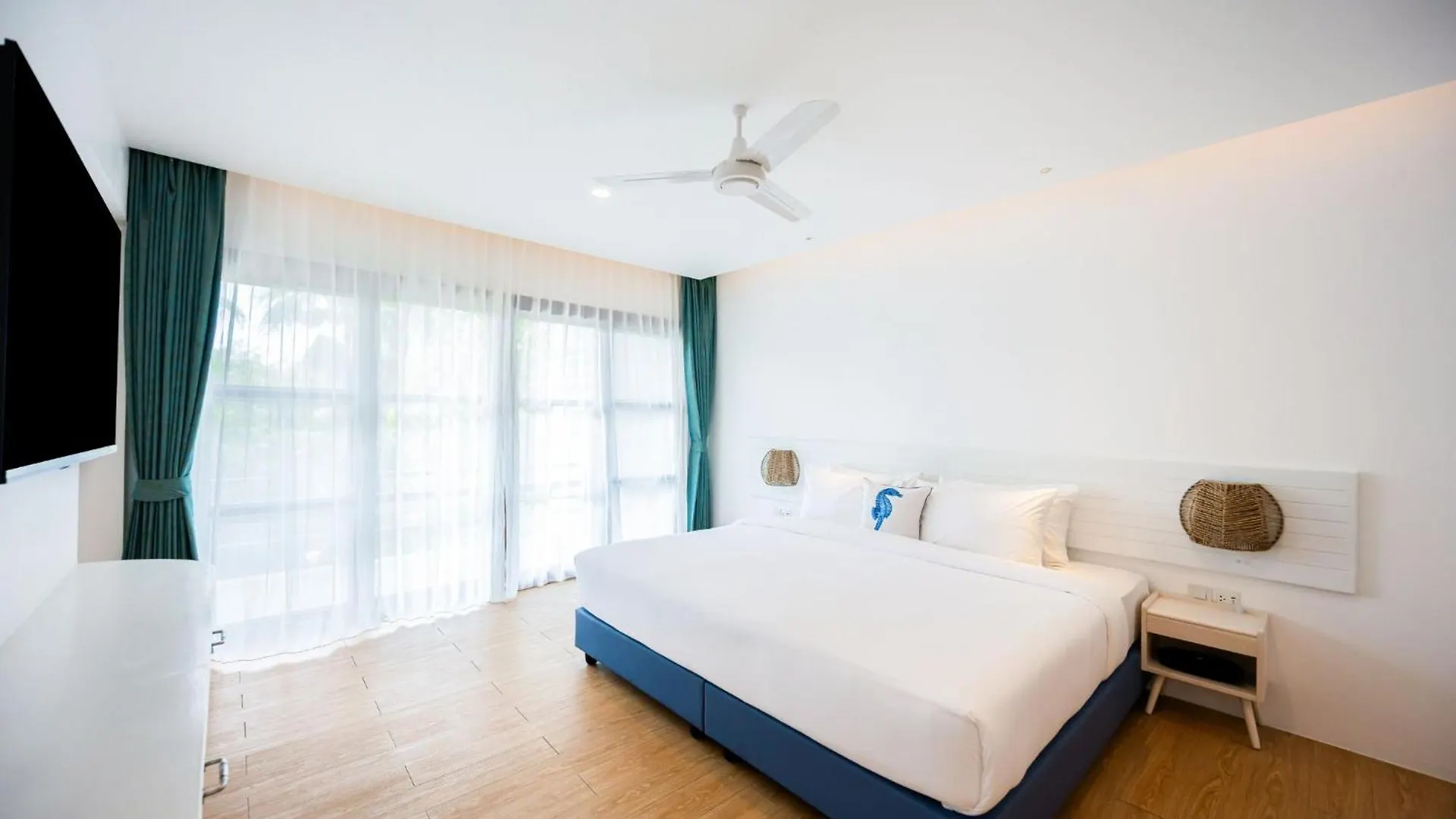Отель Lub D Koh Tao Tanote Bay 3*,  Таиланд